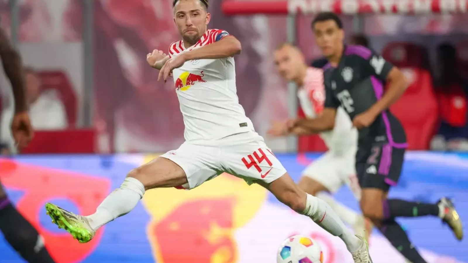 Kevin Kampl Extends Rb Leipzig Stay Until Soccer