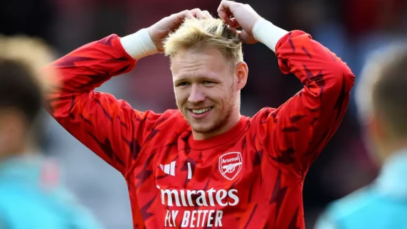David Seaman questions Arsenal's goalkeeper rotation of Aaron Ramsdale