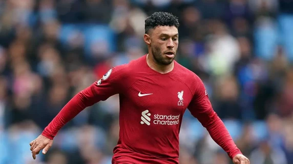 Besiktas sign former Liverpool midfielder Alex Oxlade-Chamberlain