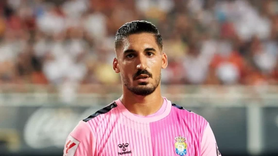 Barcelona eye Las Palmas' Alvaro Valles as potential goalkeeper replacement