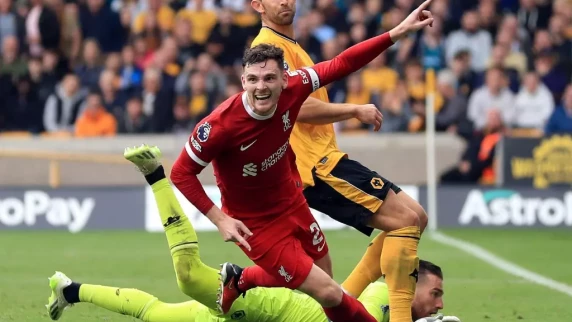 Liverpool leave it late to come from behind and beat Wolves