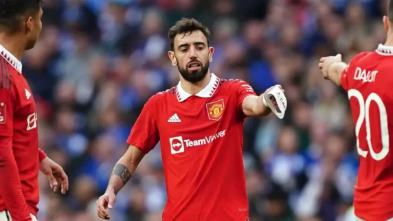 Former Man Utd skipper Roy Keane says Bruno Fernandes 'not captaincy material'