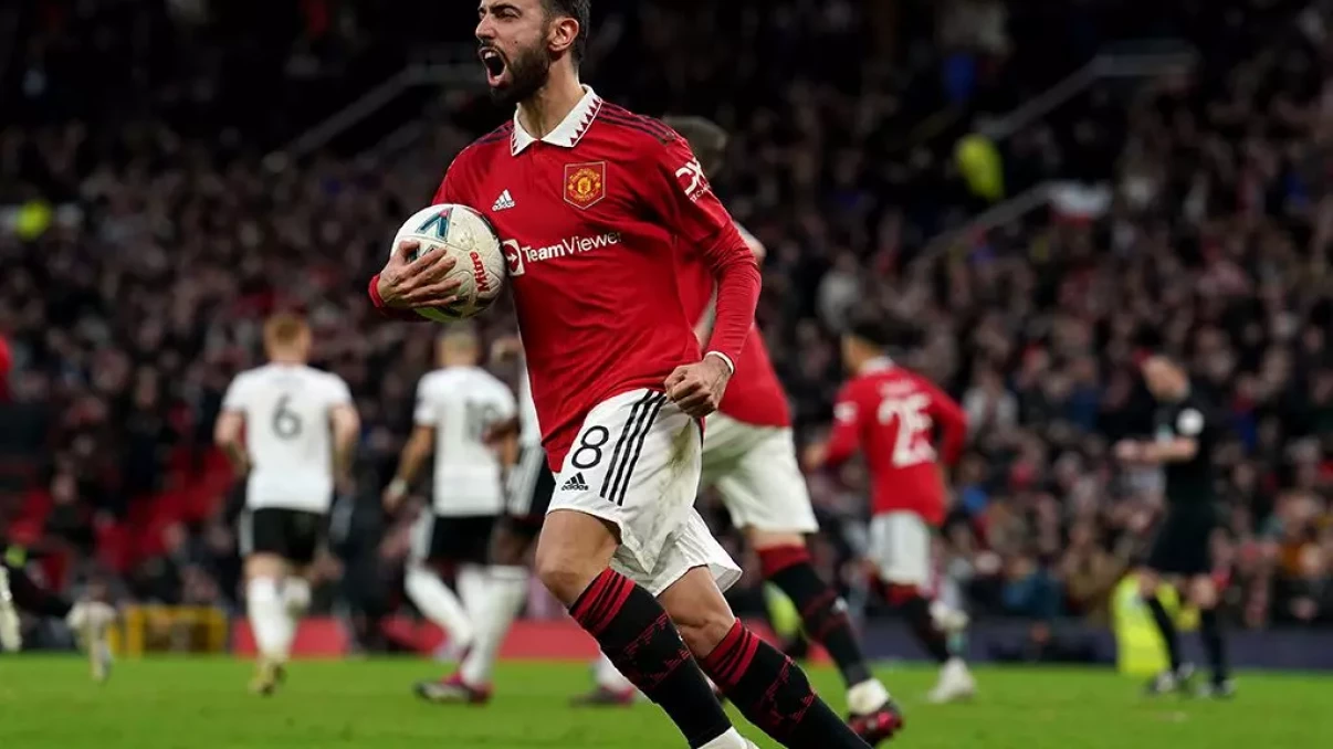 Man Utd book Wembley return as Fulham crumble after Aleksandar Mitrovic meltdown