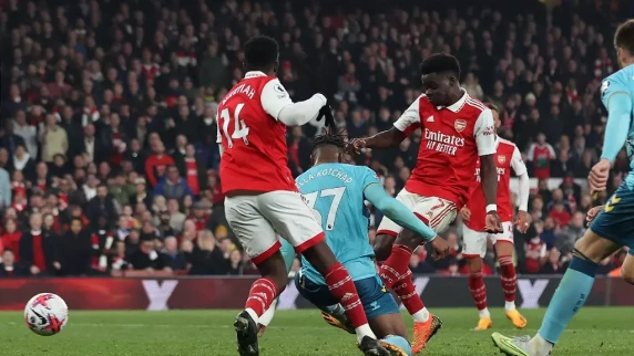 Arsenal's Premier League title hopes in jeopardy after Southampton draw