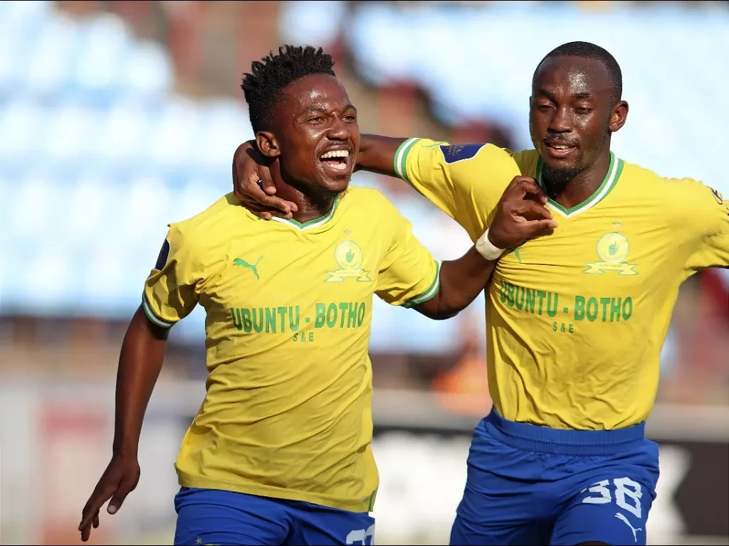 Shalulile and Mailula score to secure victory for 10-man Sundowns over  Sekhukhune | soccer