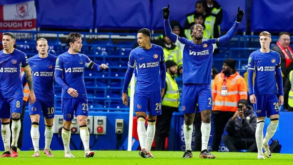 Chelsea reach Carabao Cup final with Middlesbrough hammering