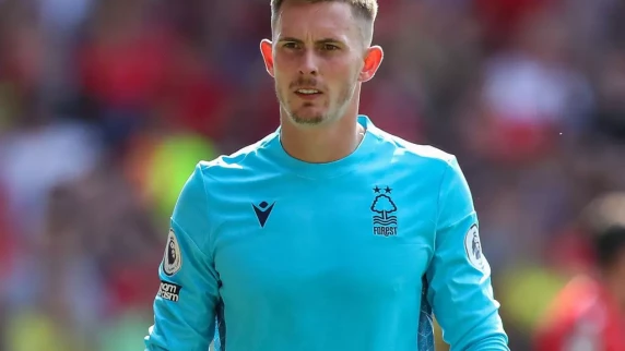 Forest to request permission from Manchester United to play Dean Henderson