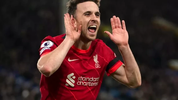 Tottenham boss Ryan Mason queries why Liverpool's Diogo Jota not red-carded