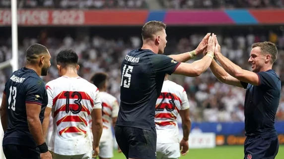 England battle to bonus-point victory in messy display against Japan