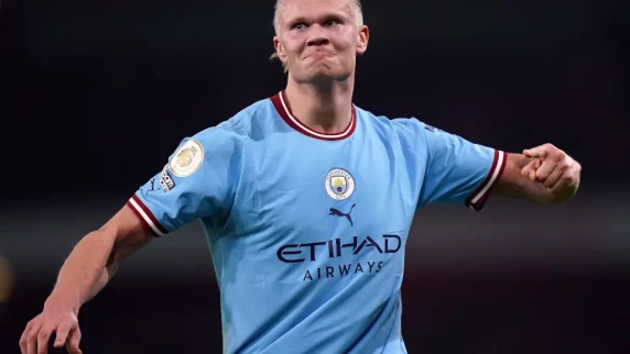 Erling Haaland wraps up win as Man City beat Arsenal to go top of Premier League