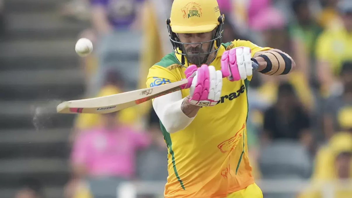 Faf du Plessis blasts Joburg Super Kings to victory in rain-affect affair
