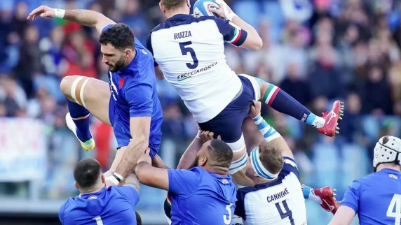 Ethan Dumortier scores try on debut as Six Nations holders France beat Italy