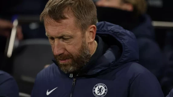 Joe Cole calls on Chelsea fans to give coach Graham Potter more time