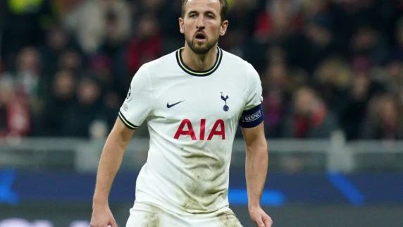 Tottenham lose first leg of Champions League last-16 in Milan