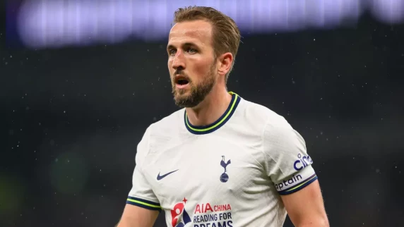 PSG pursue Tottenham's Harry Kane in bold transfer move - report