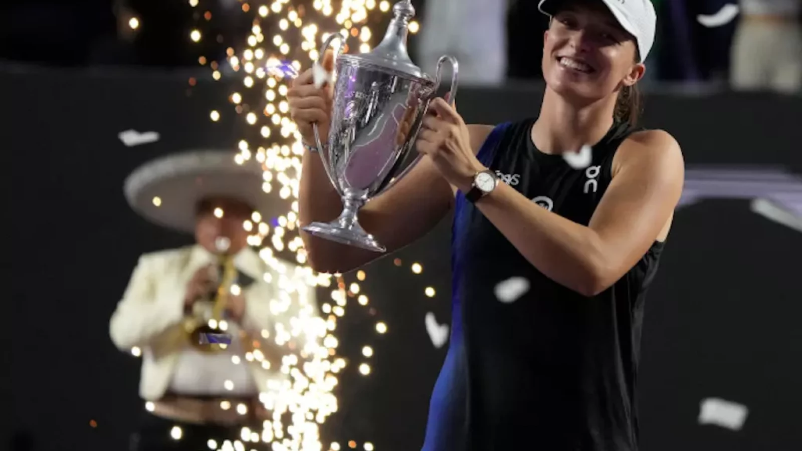 Indomitable Iga Swiatek signs off on superlative 2023 WTA season | SABC