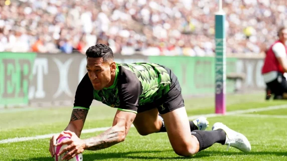 Israel Folau beaten and jeered as Barbarians win Twickenham clash