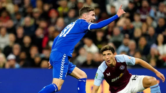 Everton secure back-to-back wins with cup victory at disappointing Aston Villa