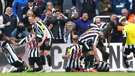 Newcastle climb to third in the table with victory over Manchester United