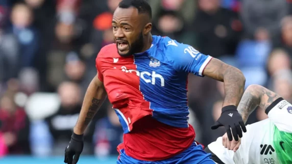 Roy Hodgson: Crystal Palace won't challenge Jordan Ayew's sending off