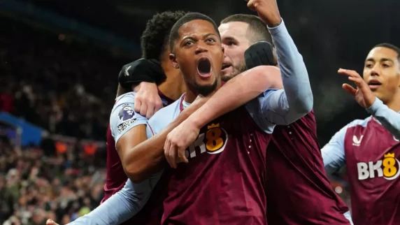Aston Villa up to third in Premier League with victory over stuttering Man City