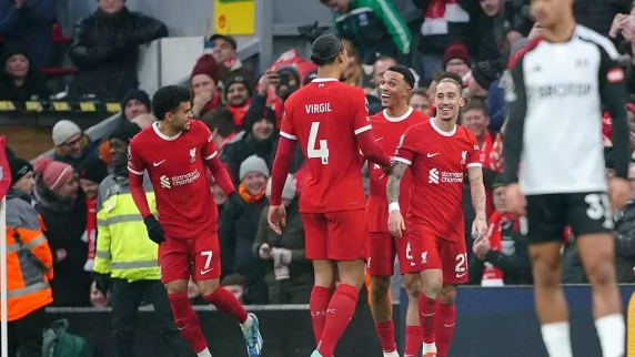 Liverpool leave it late to edge Fulham at Anfield
