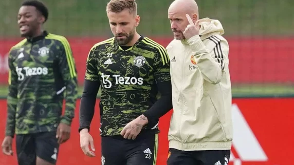 Erik ten Hag tells Manchester United players they must 'act as robots'