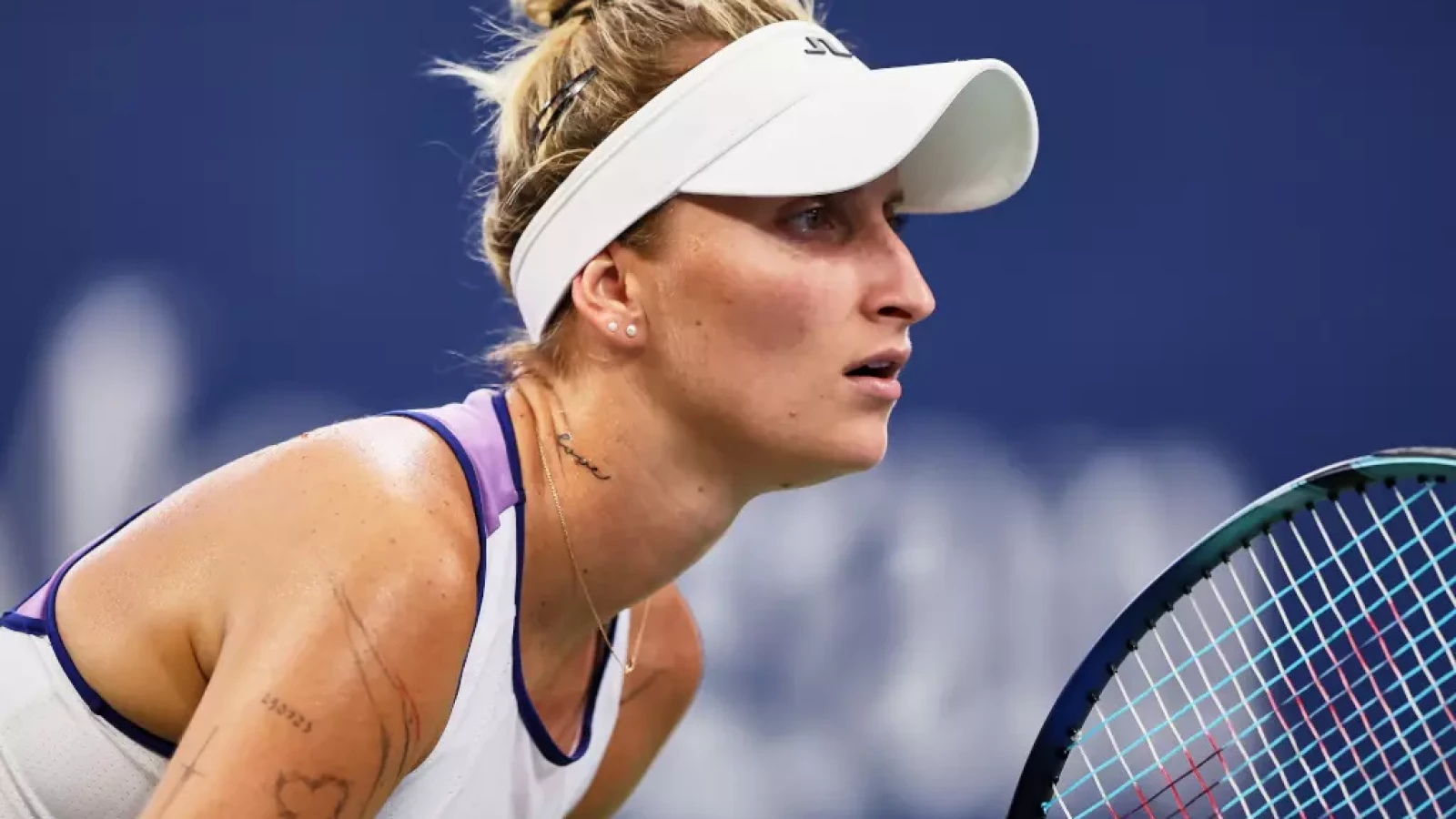 Wimbledon Champ Marketa Vondrousova Battles Her Way Into US Open ...