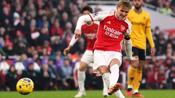 Arsenal open up four-point lead at the top of the table after seeing off Wolves