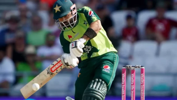 Twin centuries help Pakistan record highest ever Cricket World Cup run chase