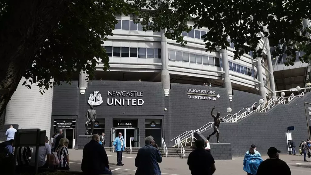 Newcastle sign Gambia forward Yankuba Minteh from OB and loan him to Feyenoord