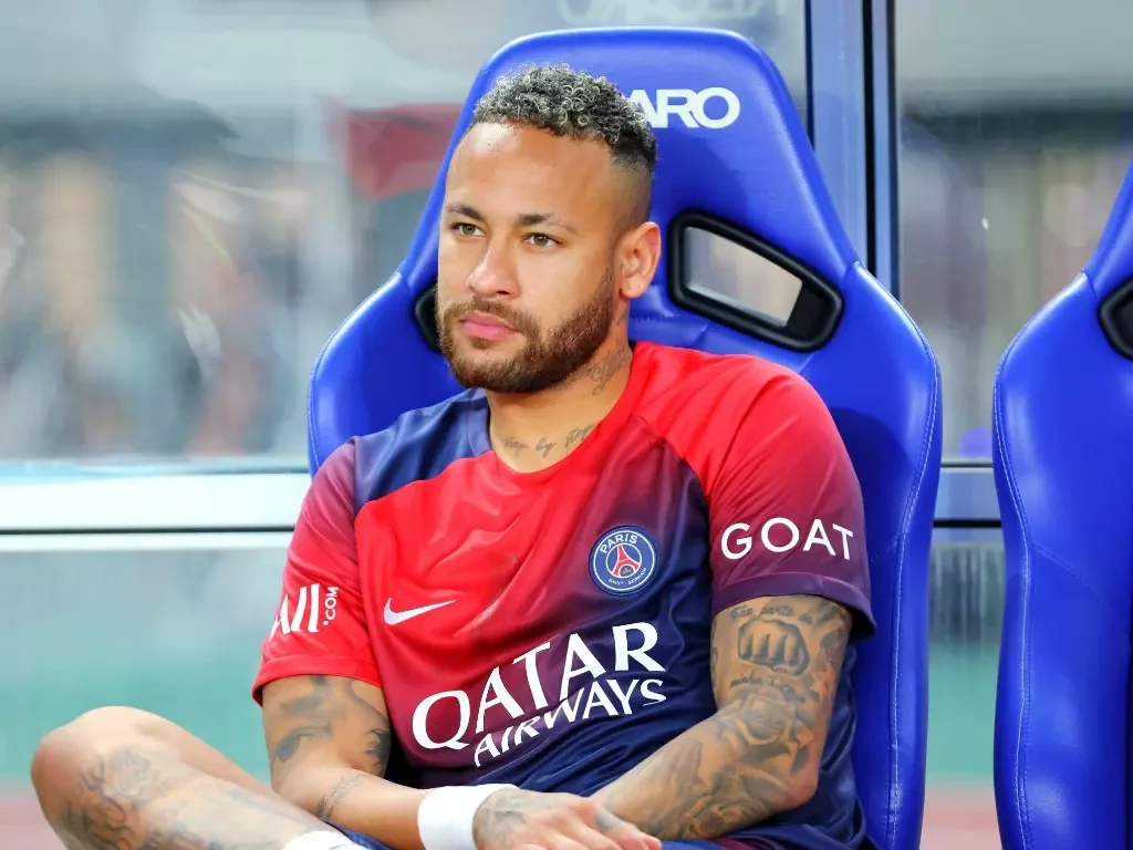 Neymar breaks silence on season-ending injury amid fears he has played  final PSG game - Mirror Online