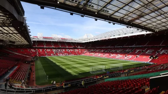 Qatari banker confirms official bid to buy Manchester United