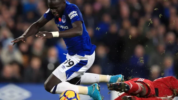 On This Day in 2017 – Everton's Oumar Niasse hit with retrospective diving ban