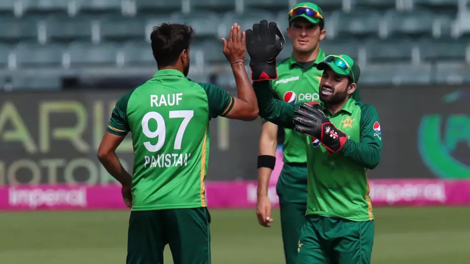 Cricket World Cup: Pakistan made to sweat before seeing off the ...