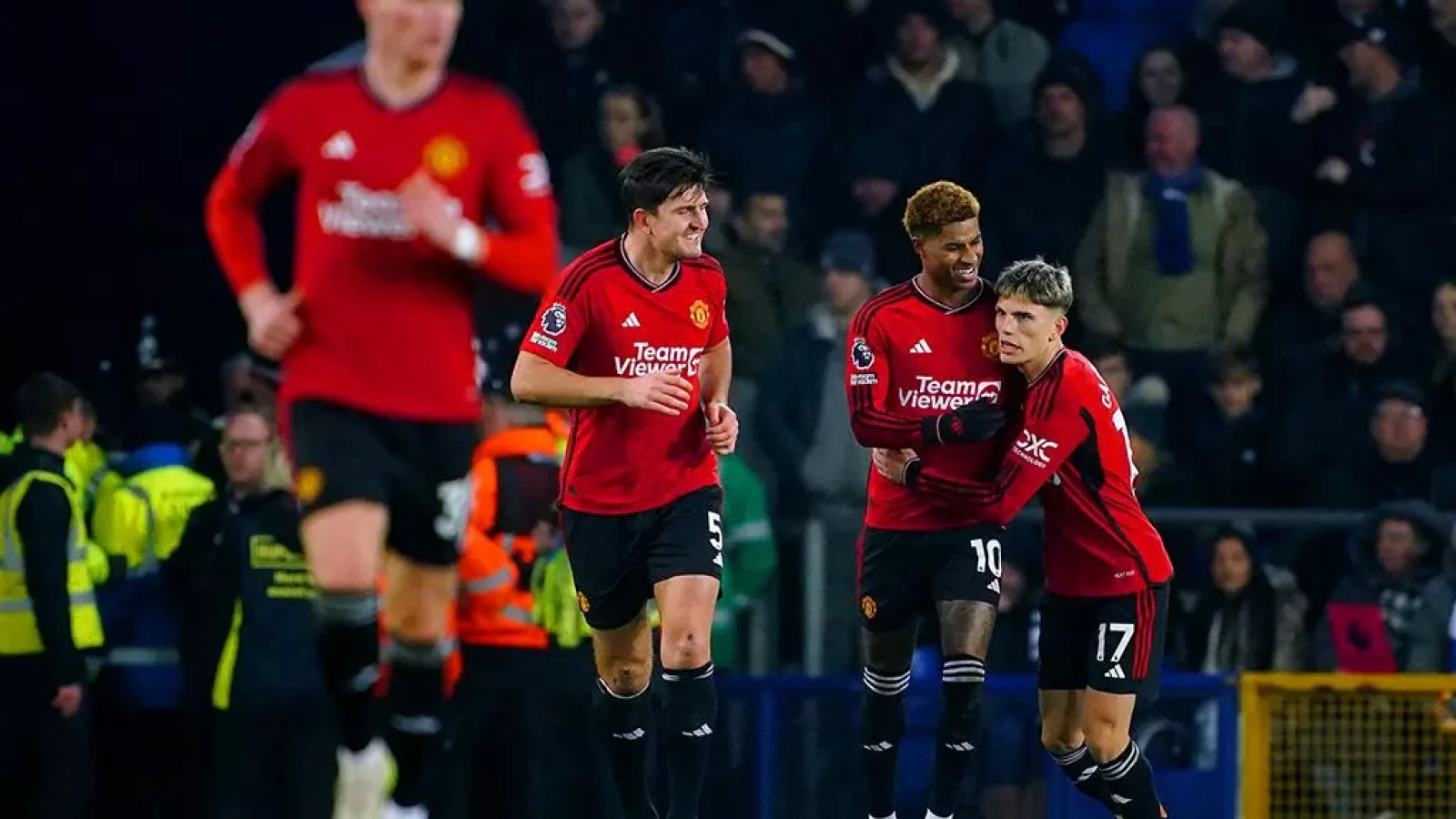 Alejandro Garnacho hits the Cristiano Ronaldo celebration after scoring  first Manchester United goal