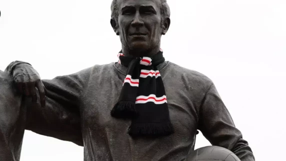 Sir Alex Ferguson pays sincere tribute to 'tower of strength' Sir Bobby Charlton