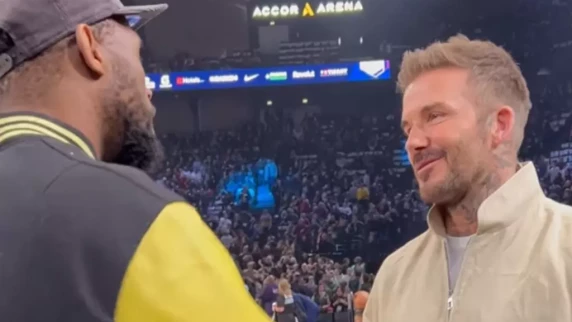 Bok captain Siya Kolisi meets football legend David Beckham at NBA game