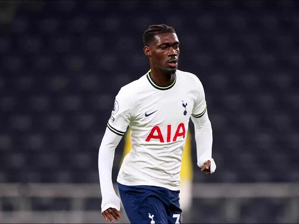 Tottenham suspend Bissouma after laughing gas video