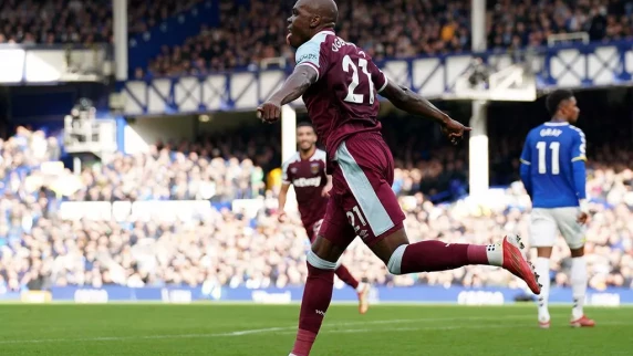 Angelo Ogbonna urges fans to stick with West Ham after sliding into bottom three