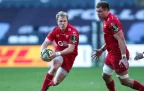Blair-Murray-of-Scarlets-looks-for-a-gap---May-202516.webp