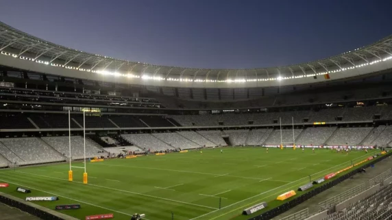 Stormers admit Cape Town Stadium pitch is approaching its end