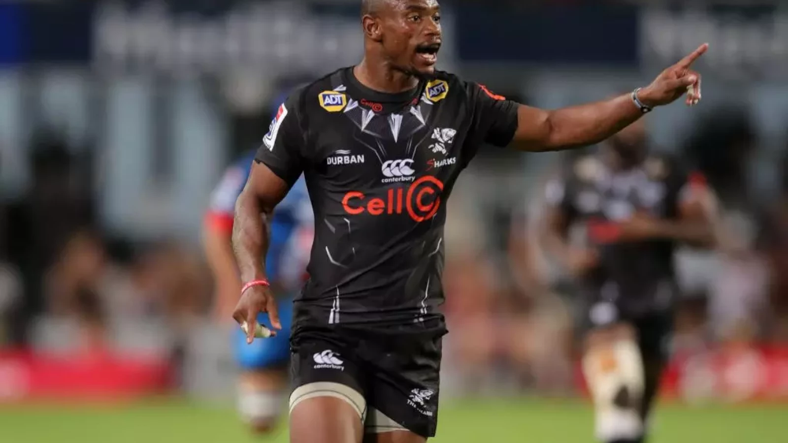 Blow for the Sharks as Makazole Mapimpi cops two-week ban | rugby
