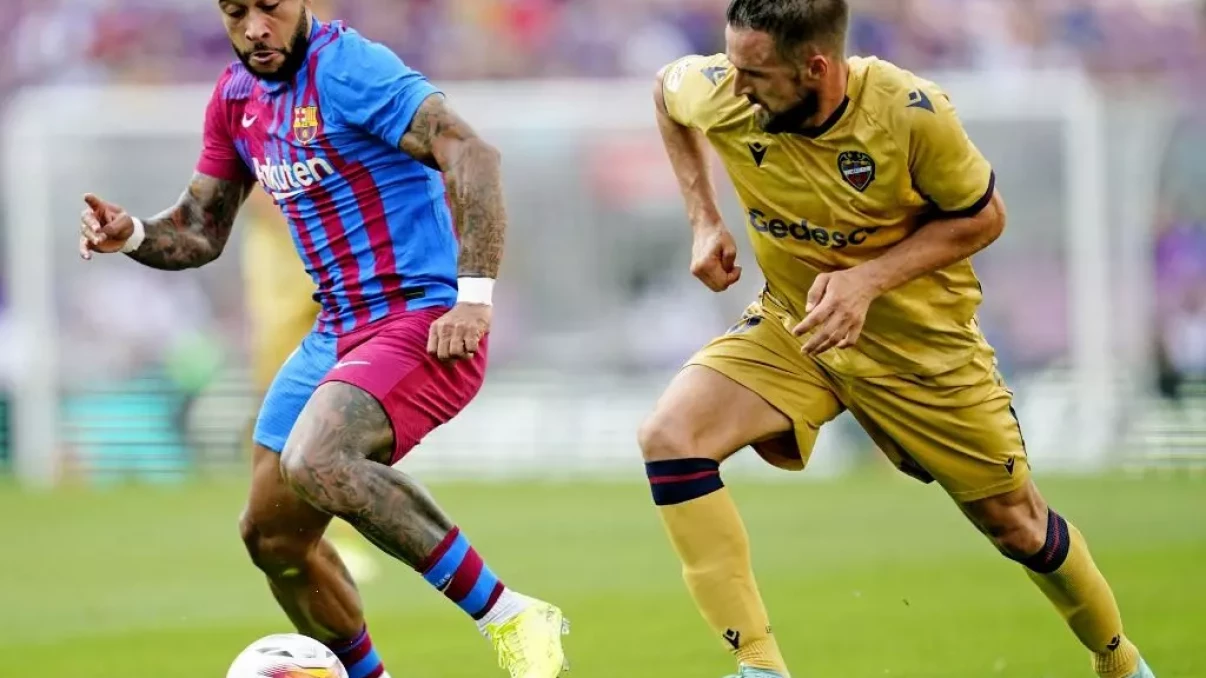 Memphis Depay leaves Barcelona for Spanish rivals Atletico Madrid