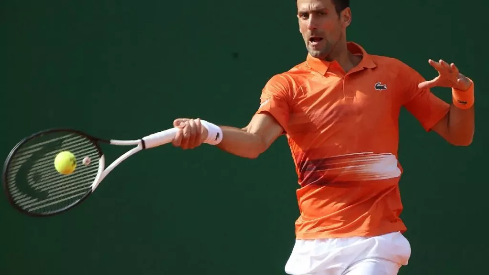 Novak Djokovic wins at French Open to reach 45th Grand Slam semi