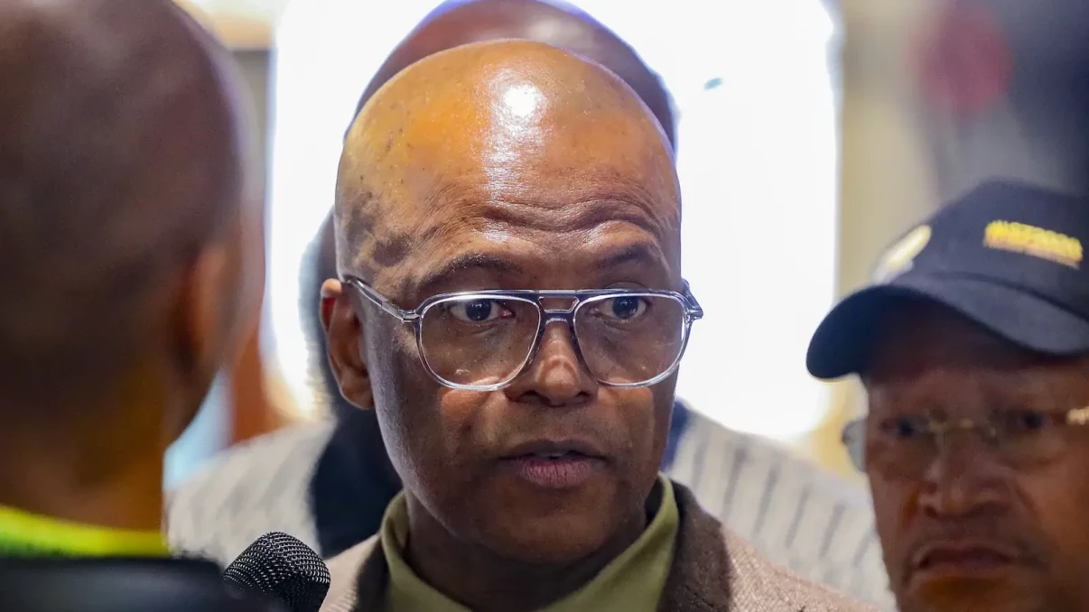 Zungu graciously accepts Jordaan defeat and won’t contest election outcome Zungu graciously accepts Jordaan defeat and won’t contest election outcome