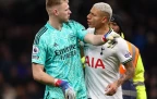 aaron-ramsdale-of-arsenal-and-richarlison-of-tottenham-15-jan-2023.webp