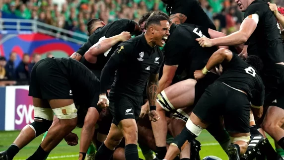 Rugby World Cup: New Zealand beat Ireland in titanic quarter-final battle