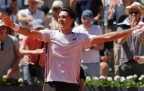 Medvedev crashes out of French Open in five-set defeat as Sabalenka advances