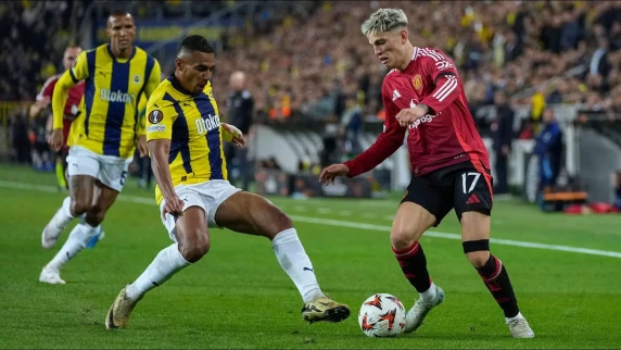 Alexander Djiku's versatility shines in Fenerbahce's draw with Man Utd